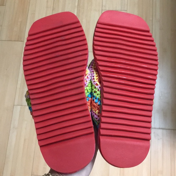 Farm Rio raffia flip flops 🦜 - Picture 8 of 11